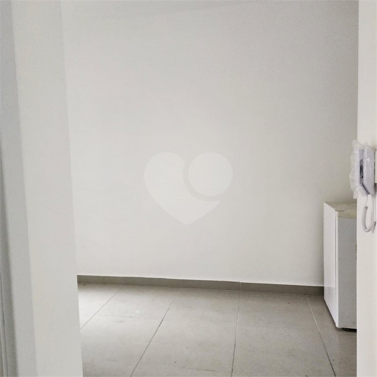 Casa à venda com 2 quartos, sendo 1 suíte, no condomínio Residencial Sanches, São Paulo - SP