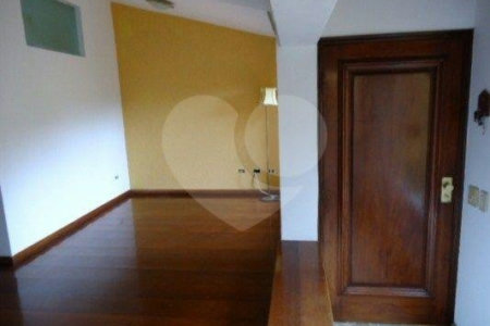 Sobrado à venda ou para alugar com 2 suítes em Paraisópolis, São Paulo, SP