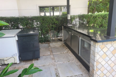 Apartamento à venda com 3 quartos, sendo 2 suítes, em Vila Uberabinha, São Paulo, SP