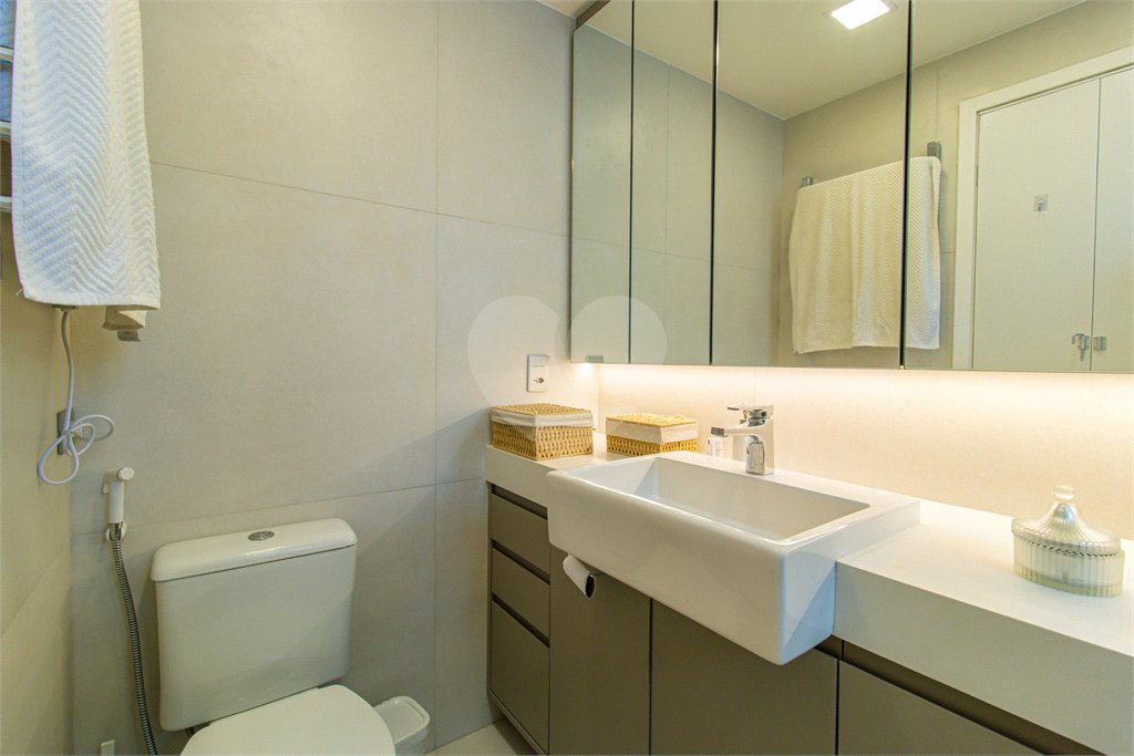 Apartamento à venda com 3 suítes em Chácara Santo Antônio, São Paulo, SP