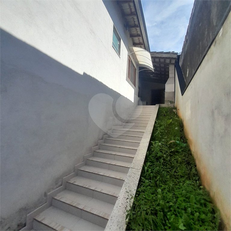 Casa à venda com 3 quartos, sendo 1 suíte,  em Vila Suissa, Mogi das Cruzes, SP