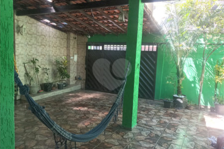 Casa à venda com 3 quartos em Campo Grande, Rio de Janeiro, RJ
