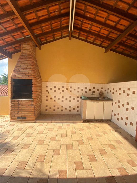 Casa à venda com 3 quartos, sendo 1 suíte, no condomínio Estância Marambaia, Vinhedo - SP