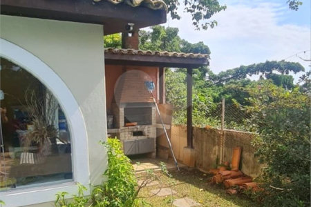 Casa à venda com 4 quartos, sendo 2 suítes,  no condomínio Comendador Elias Jafet, São Paulo - SP