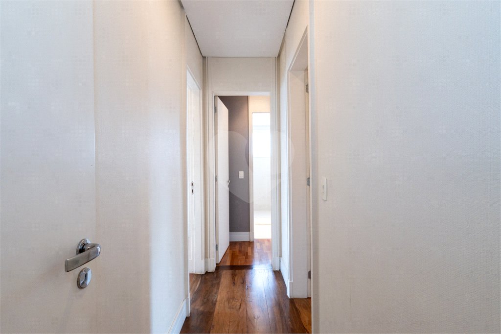 Apartamento à venda com 3 suítes em Vila Nova Conceição, São Paulo, SP