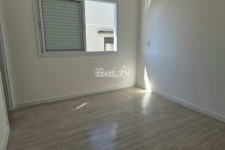 Casa à venda com 4 quartos, sendo 3 suítes, em Vila Petrópolis, Atibaia, SP