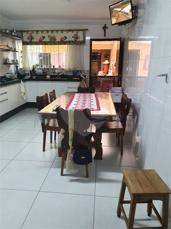 Sobrado à venda com 3 quartos, sendo 1 suíte, em Tremembé, São Paulo, SP