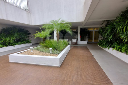 Apartamento à venda com 3 quartos, sendo 1 suíte, em Chácara São João, São Paulo, SP