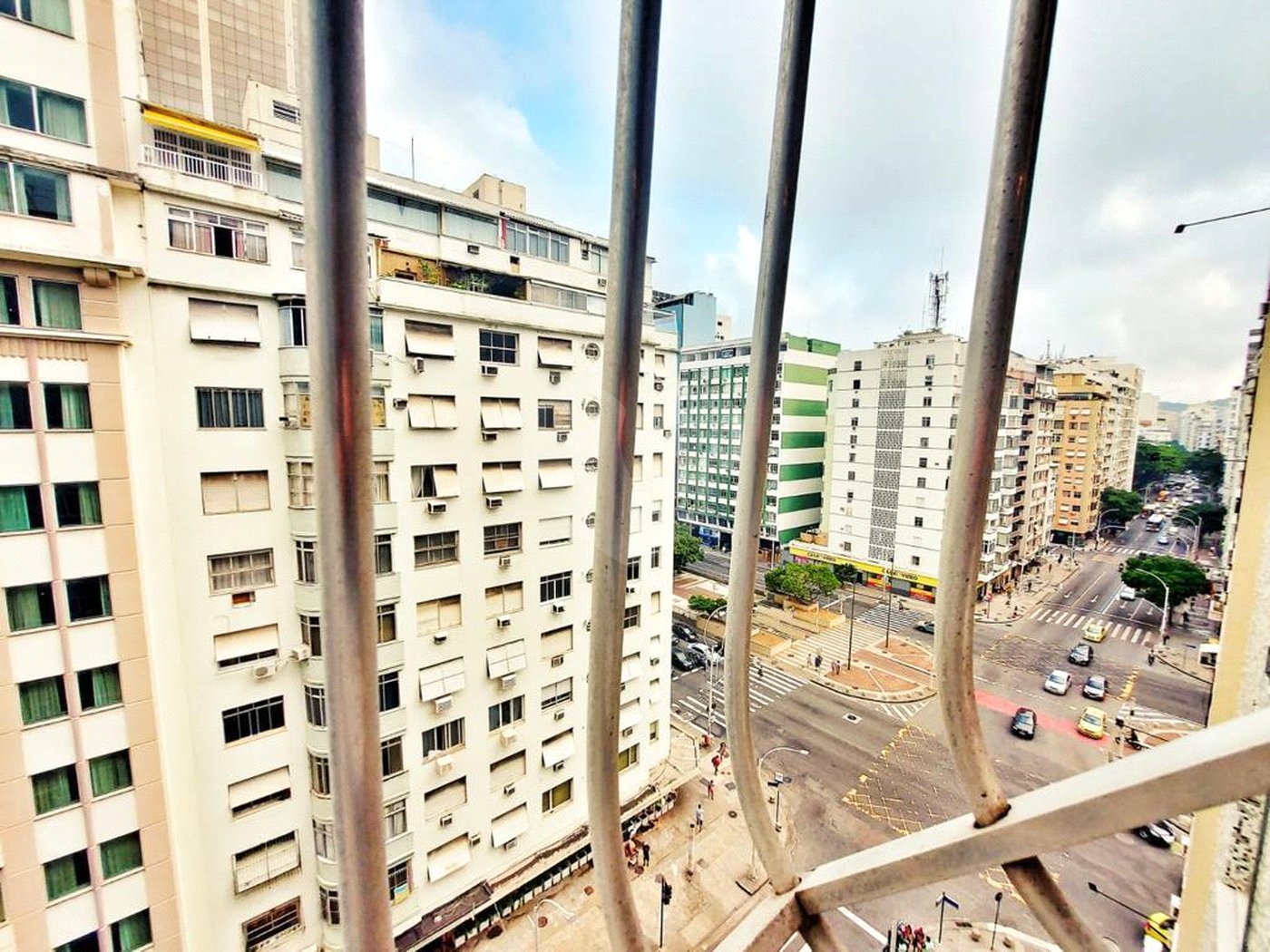 Apartamento à venda com 3 quartos em Leme, Rio de Janeiro, RJ