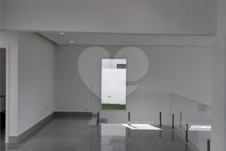 Casa à venda com 4 suítes no condomínio Estância Marambaia, Vinhedo - SP