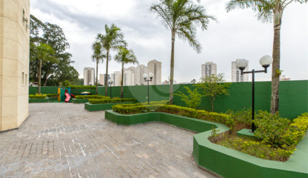 Apartamento à venda com 4 quartos, sendo 1 suíte,  em Jardim Monte Kemel, São Paulo, SP