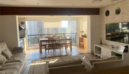 Apartamento à venda com 2 quartos, sendo 1 suíte,  em Vila Vera, São Paulo, SP