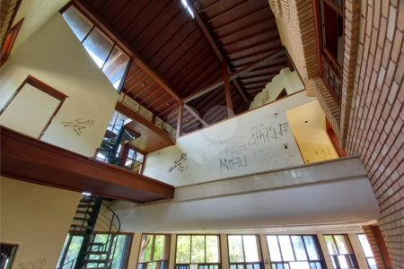 Casa à venda com 14 quartos, sendo 10 suítes, no condomínio Rua do Observatorio 2270, Vinhedo - SP