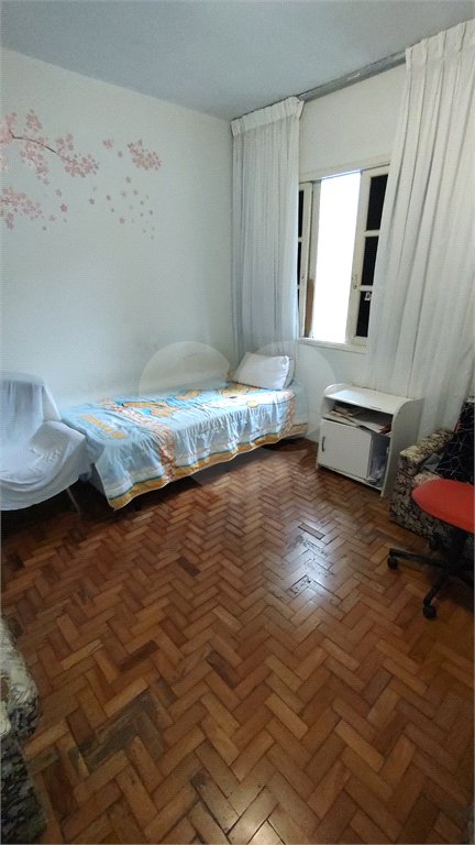 Sobrado à venda com 4 quartos em Parque São Domingos, São Paulo, SP