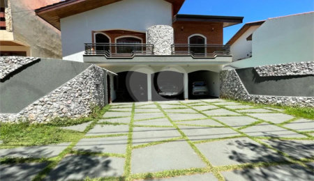 Casa à venda com 6 quartos, sendo 1 suíte,  no condomínio Granja Olga I, Sorocaba - SP
