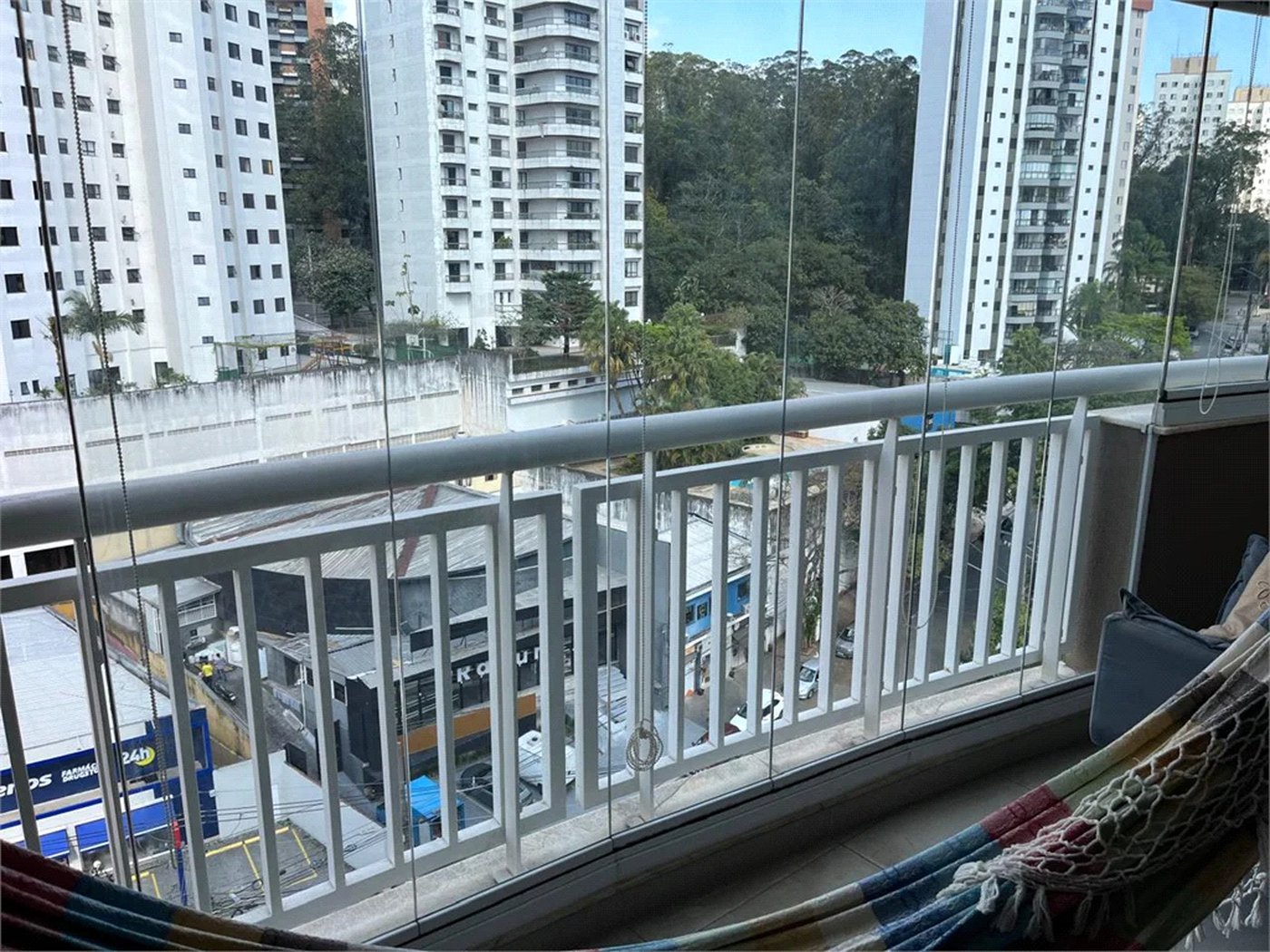 Apartamento à venda com 3 quartos, sendo 1 suíte, em Vila Andrade, São Paulo, SP