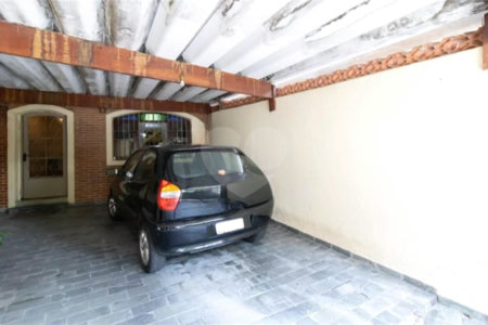 Casa à venda com 3 quartos, sendo 2 suítes,  em Jardim Santa Mena, Guarulhos, SP