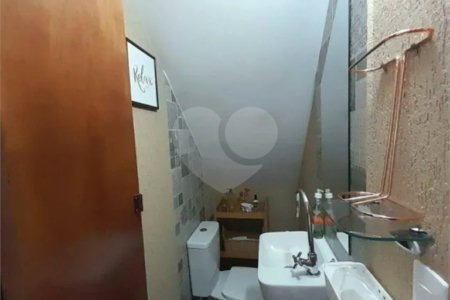 Casa à venda com 3 quartos, sendo 1 suíte, em Jardim Pinheiros, São Paulo, SP