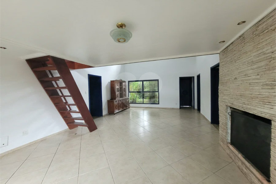 Casa para alugar com 3 quartos, sendo 1 suíte,  no condomínio Alpes da Cantareira, Mairiporã - SP
