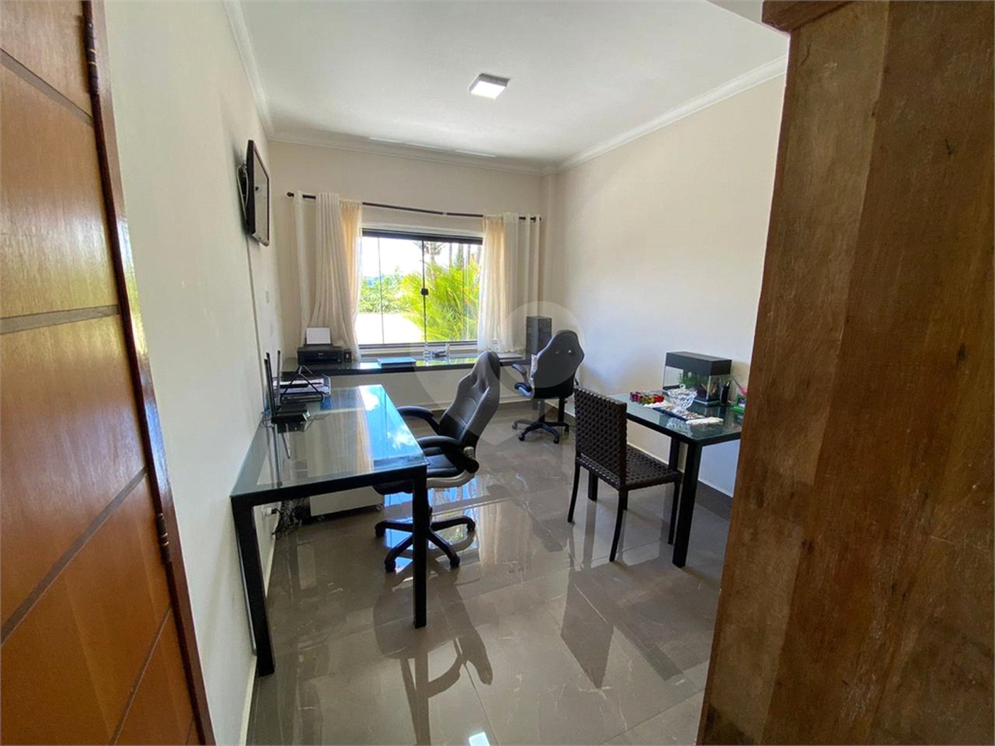 Casa à venda com 4 suítes em Vila Santista, Atibaia, SP
