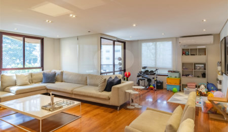 Apartamento à venda com 4 quartos, sendo 3 suítes,  em Santa Cecília, São Paulo, SP