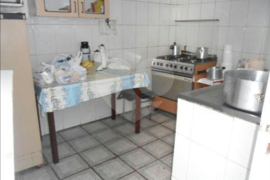 Casa à venda com 4 quartos no condomínio Largo Padre Péricles,48, São Paulo - SP