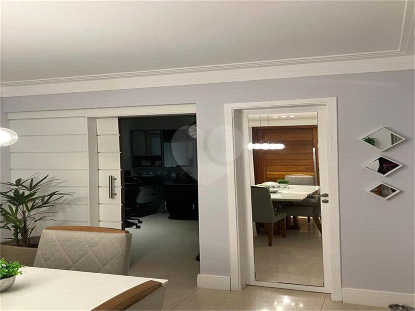 Casa à venda com 3 suítes no condomínio Maison Blanche, Indaiatuba - SP
