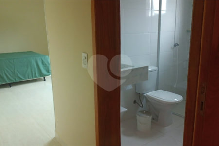 Casa à venda com 5 suítes no condomínio Village da Serra, Araçoiaba da Serra - SP