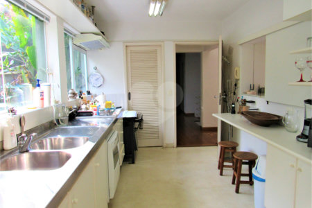 Casa à venda com 3 quartos, sendo 1 suíte, em Guarapiranga, São Paulo, SP