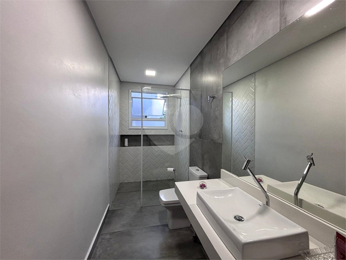 Casa à venda com 3 quartos, sendo 1 suíte, em Parque Três Meninos, Sorocaba, SP