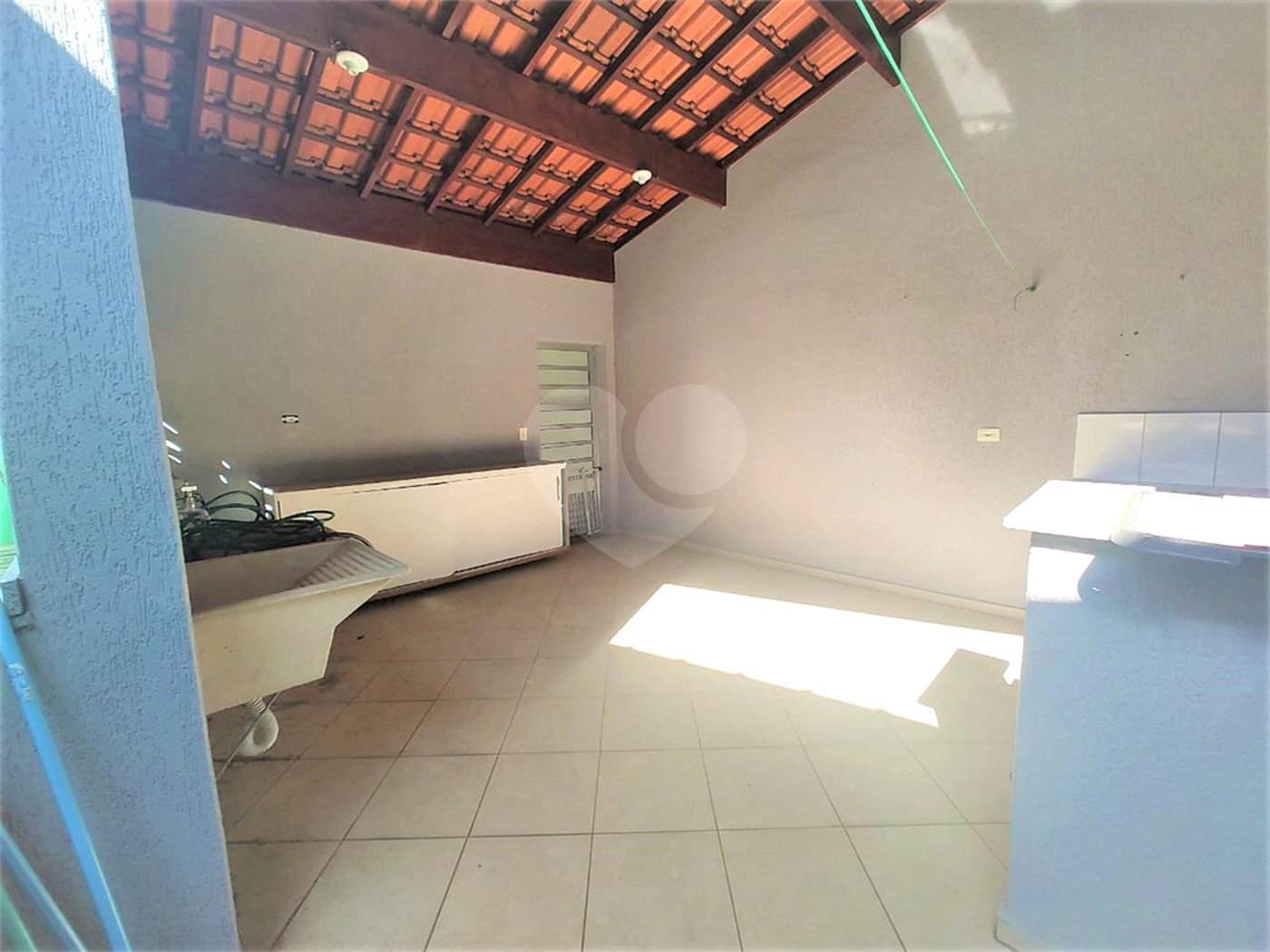 Sobrado à venda com 4 quartos, sendo 1 suíte, em Jardim Regina, São Paulo, SP