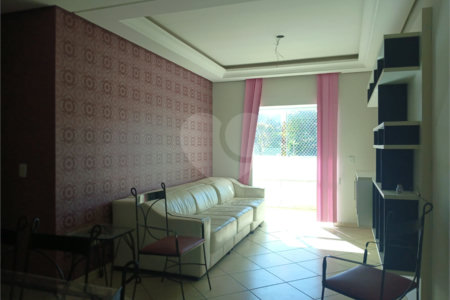 Apartamento à venda com 3 quartos, sendo 1 suíte,  em Jardim Brasil, São Roque, SP