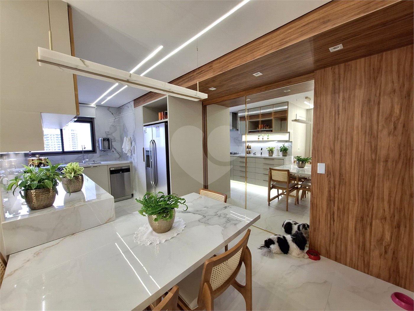 Apartamento à venda com 4 quartos, sendo 2 suítes,  em Chácara Flora, São Paulo, SP