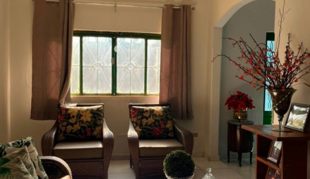 Casa à venda com 3 quartos, sendo 1 suíte,  em Jardim das Oliveiras, Três Lagoas, MS
