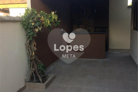 Casa à venda com 3 quartos, sendo 1 suíte, no condomínio Eldourado, São José dos Campos - SP