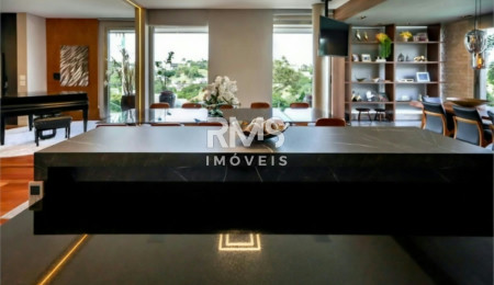 Casa à venda com 5 suítes no condomínio Plaza Athenee, Itu - SP