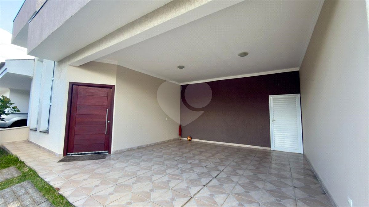Casa à venda com 4 quartos, sendo 1 suíte,  no condomínio Portobello Sorocaba, Sorocaba - SP