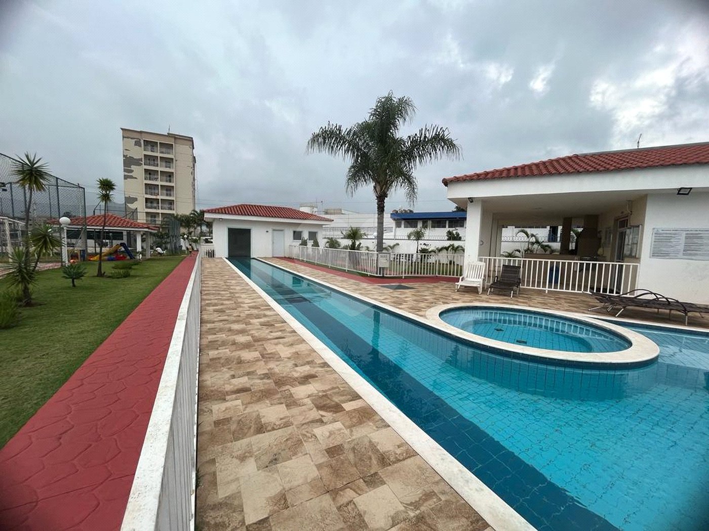 Casa à venda com 3 quartos, sendo 1 suíte, no condomínio Villagio DI Lucca, Sorocaba - SP