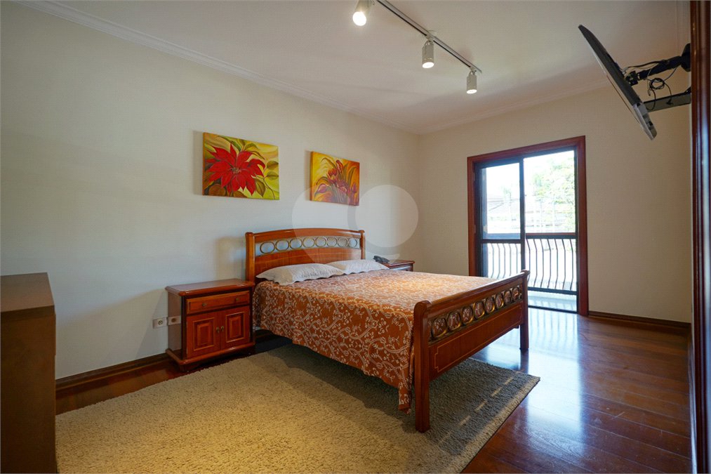 Casa à venda com 4 quartos, sendo 2 suítes, em Interlagos, São Paulo, SP