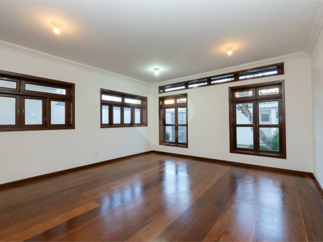 Casa de Vila à venda com 3 quartos, sendo 1 suíte,  em Planalto Paulista, São Paulo, SP