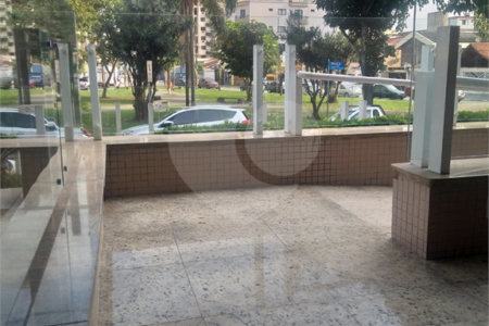 Apartamento à venda com 2 suítes em Guilhermina, Praia Grande, SP