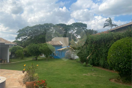 Casa à venda com 5 quartos, sendo 3 suítes, no condomínio Zuleika Jabour, Salto - SP
