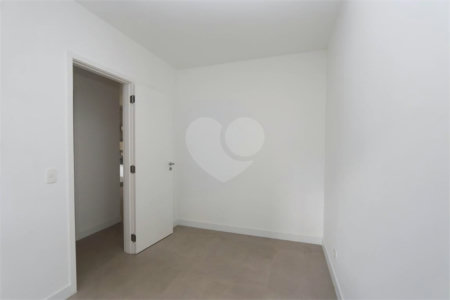 Apartamento à venda com 2 quartos em Vila Suzana, São Paulo, SP