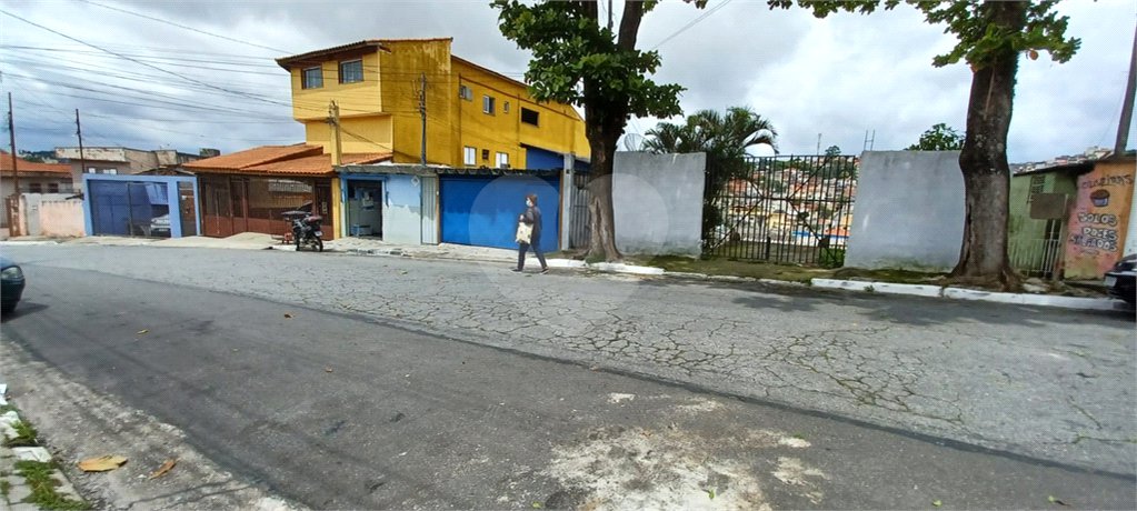 Sobrado à venda com 3 quartos, sendo 1 suíte, em Tremembé, São Paulo, SP