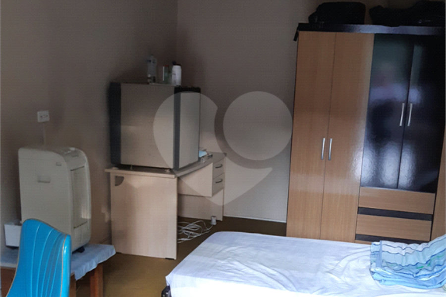 Casa à venda com 4 quartos em Vila Hermínia, Guarulhos, SP