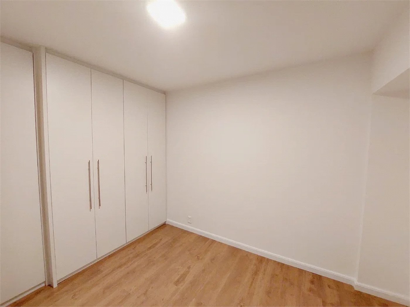 Apartamento à venda com 4 quartos, sendo 2 suítes,  em Alto da Lapa, São Paulo, SP