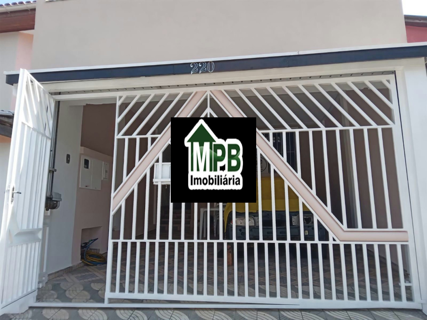 Sobrado à venda com 2 quartos, sendo 1 suíte, em Jardim Altos Do Itavuvu, Sorocaba, SP