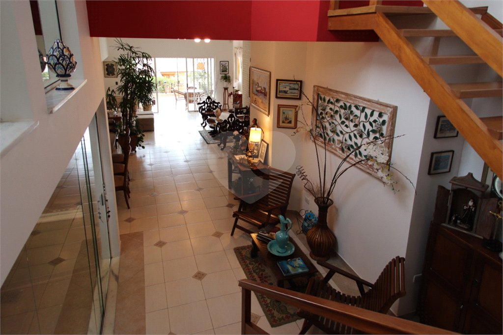 Casa à venda ou para alugar com 3 suítes em Vila Petrópolis, Atibaia, SP
