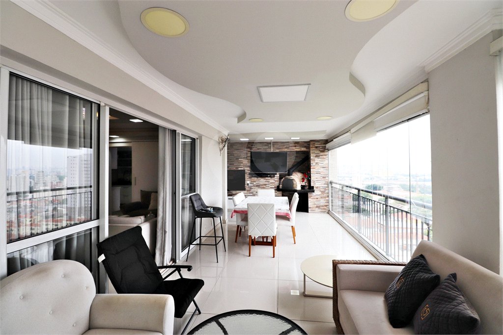 Apartamento à venda com 3 suítes em Santana, São Paulo, SP