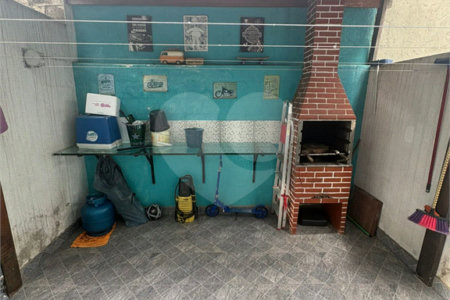 Casa à venda com 2 quartos no condomínio Carvalho Lagares, Poá - SP